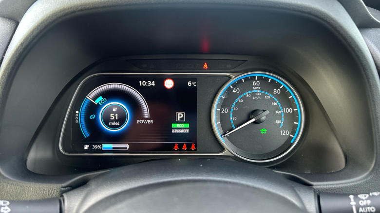 Nissan LEAF 110kW Acenta 39kWh 5dr Auto Electric Hatchback